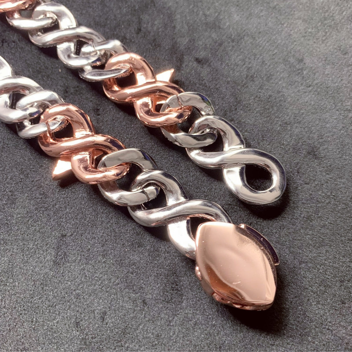 AIM HIGHER | Dual-Tone Star Eye Iced Cuban Chain