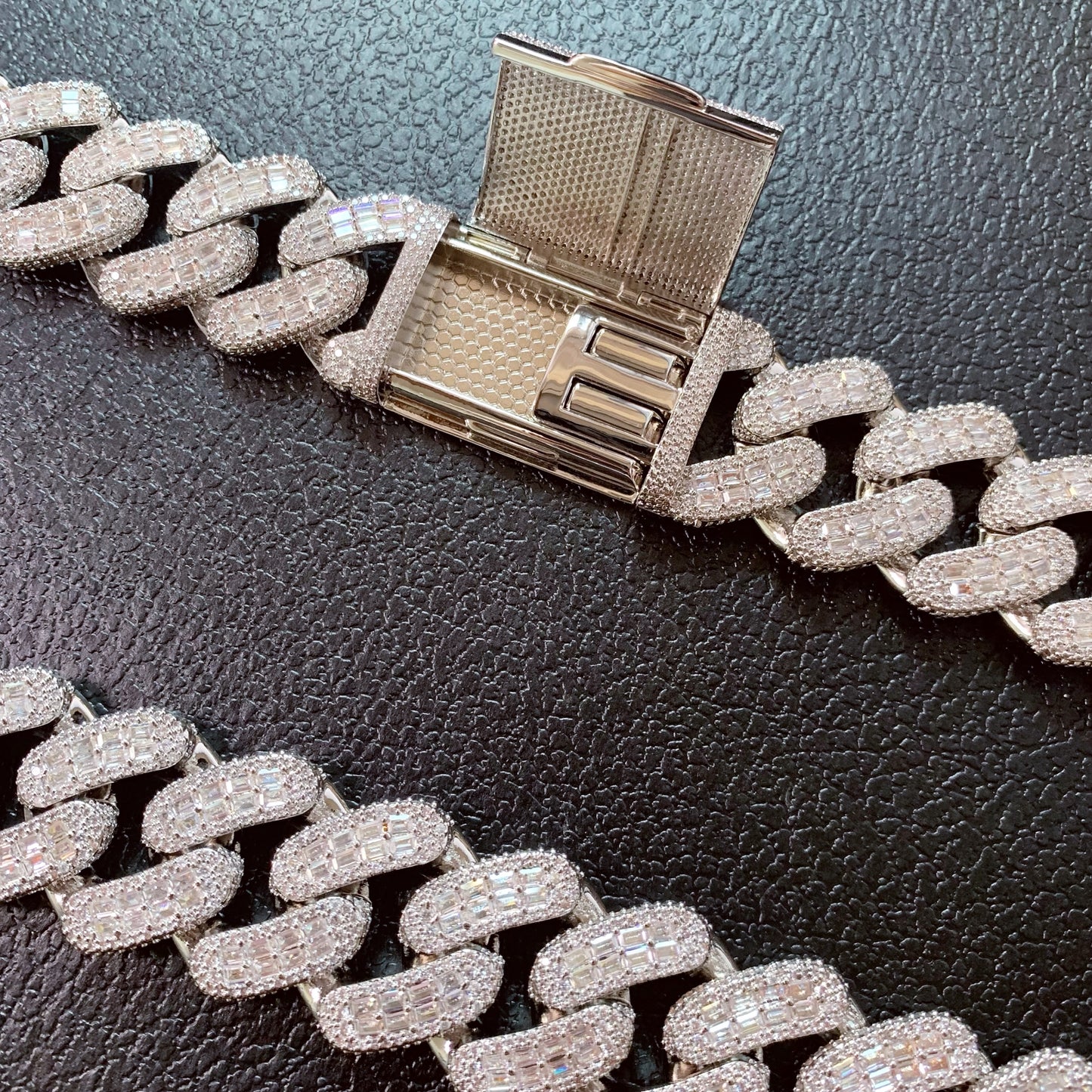 big men diamond cuban chain 18k gold plated brass