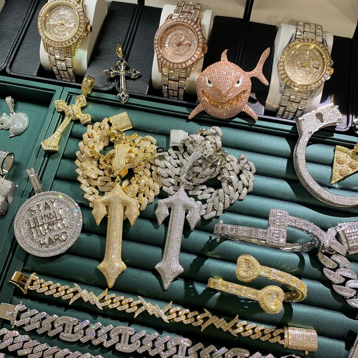 14K Plating Hero Sword Iced Out Pendant Chain Necklace Hip Hop Jewelry for Men