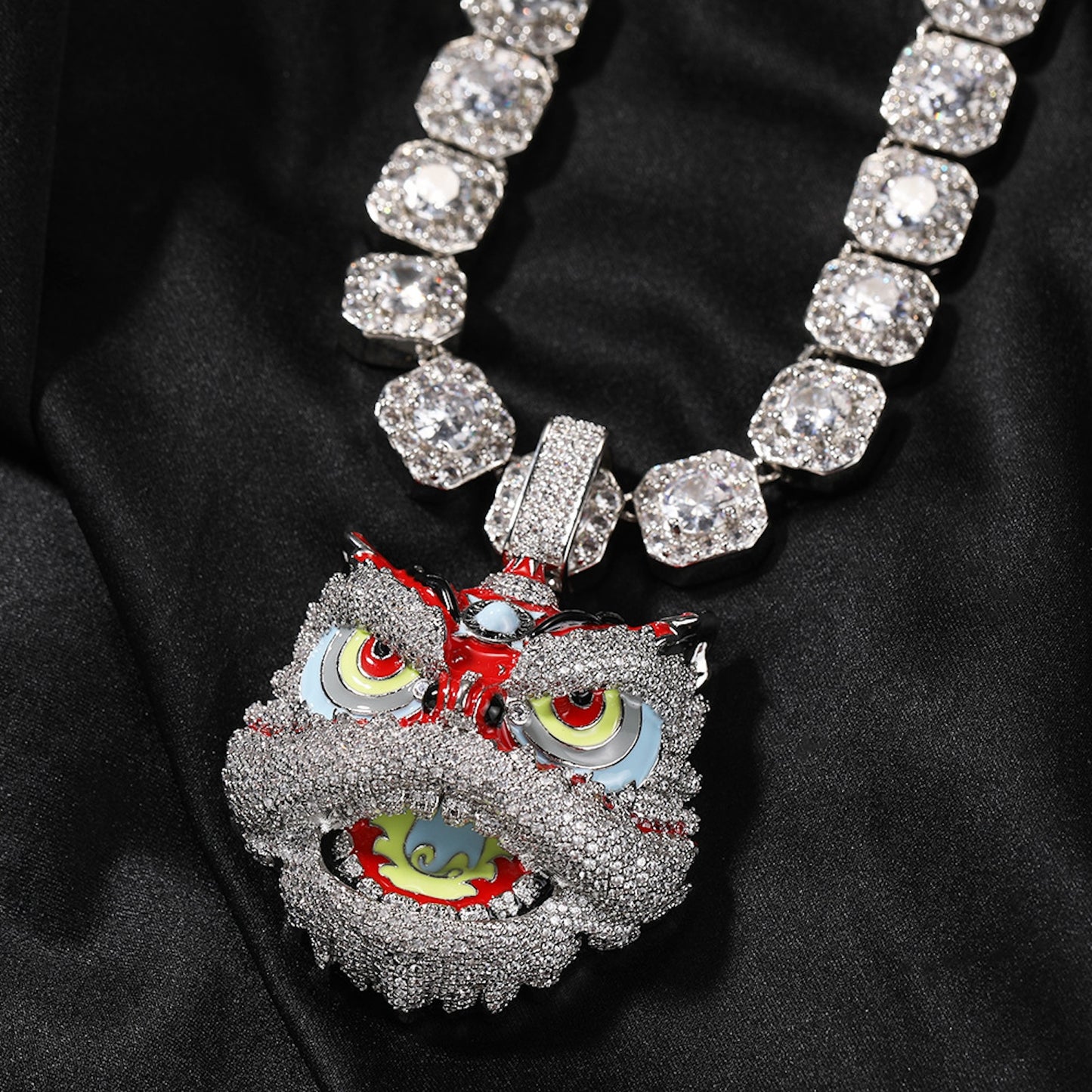 ICEDIAMOND 14K Iced Out Awake Lion CZ Diamond Pendant Franco Chain Necklace