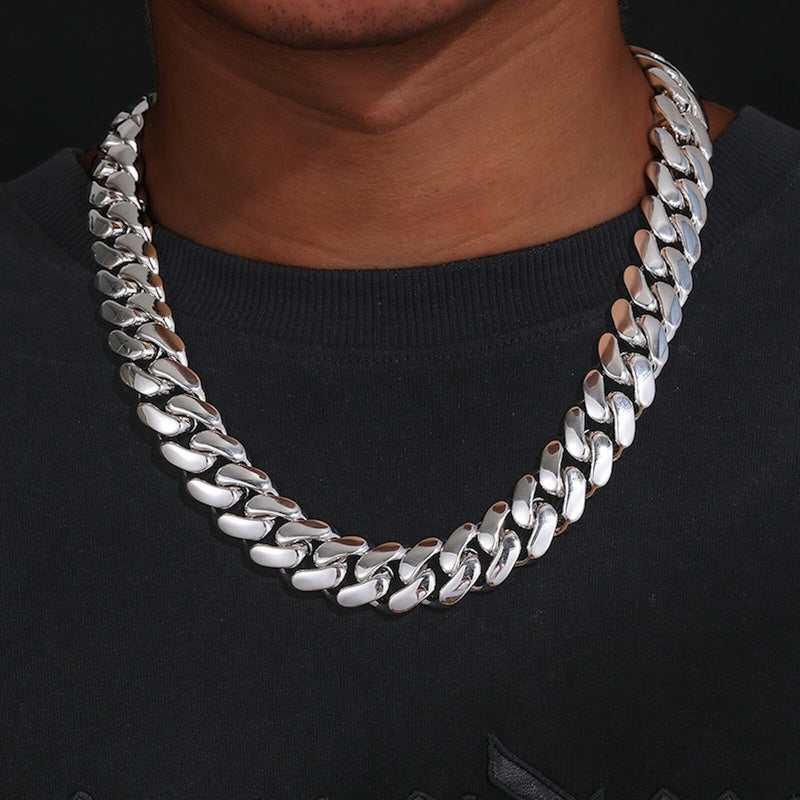 rapper's big cuban chain necklace 18k