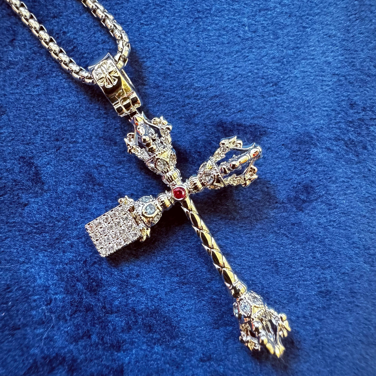 RULE YOUR PATH | Scepter Cross Pendant Necklace