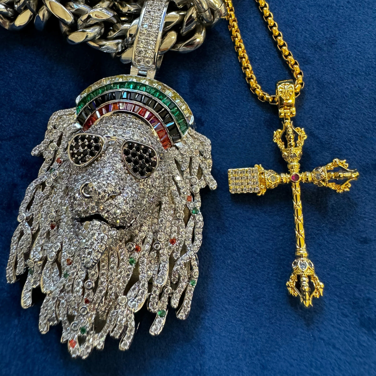RULE YOUR PATH | Scepter Cross Pendant Necklace