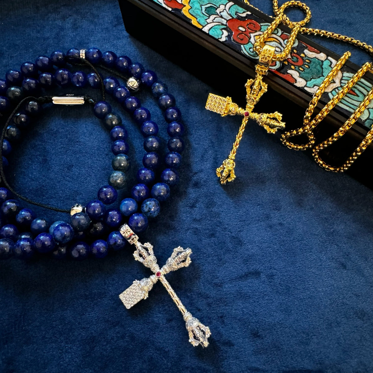 RULE YOUR PATH | Scepter Cross Pendant Necklace