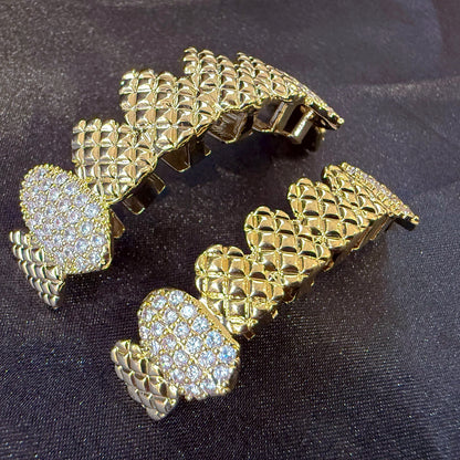 CUT DIFFERENT | 14K Gold Plated Fang Grillz Set