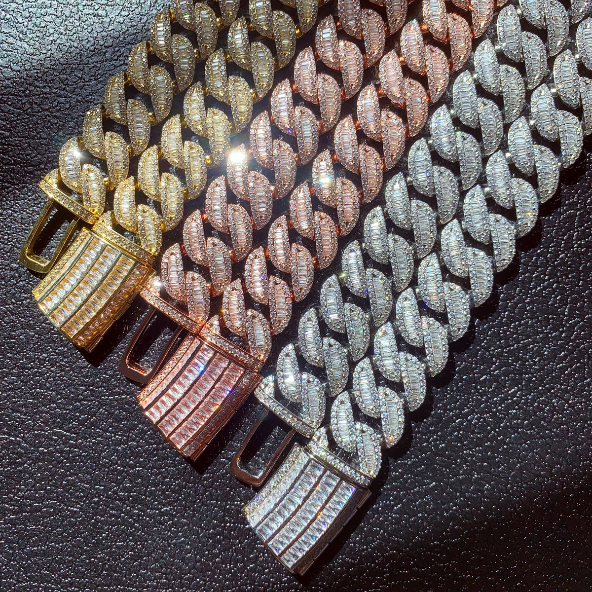 BEND THE RULES | 20mm Arc Baguette Cuban Chain