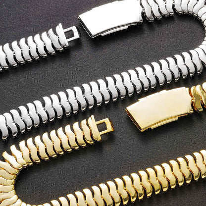 SET THE PACE | 22mm Iced Sculpted Cuban Chain