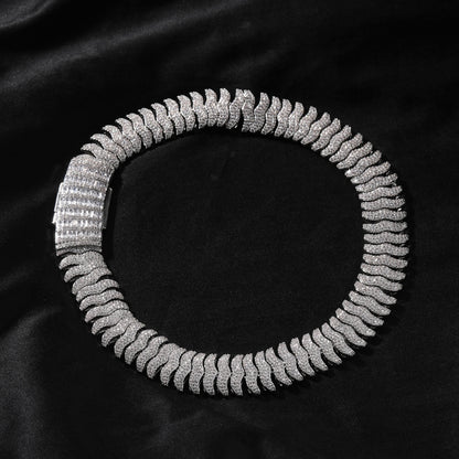 SET THE PACE | 22mm Iced Sculpted Cuban Chain