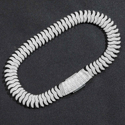 SET THE PACE | 22mm Iced Sculpted Cuban Chain