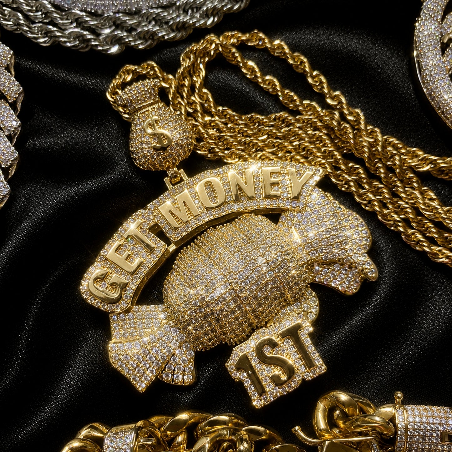 Close-up of the dollar money bag bail and candy pendant craftsmanship
