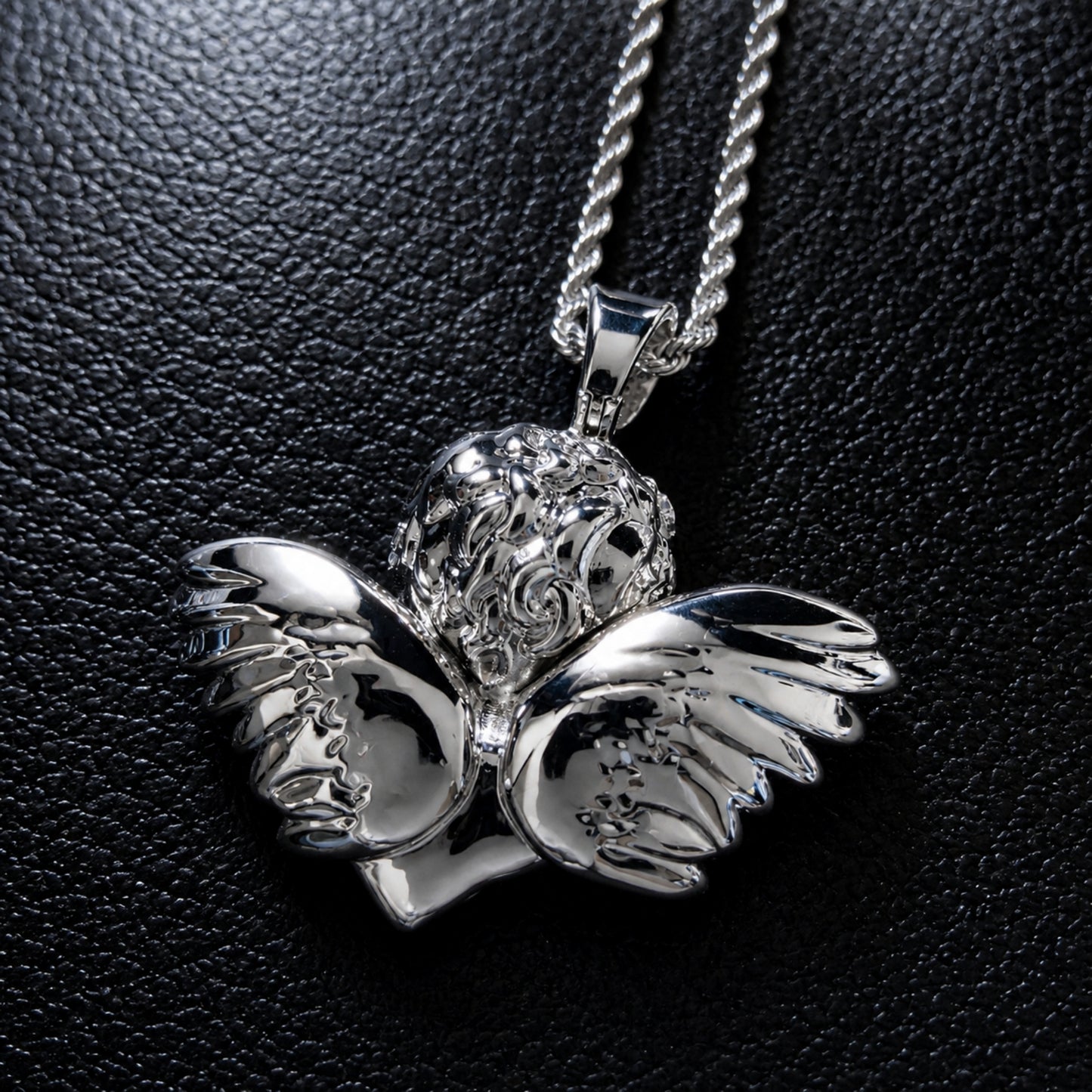 Back view of ICEDIAMOND TRUST BEYOND SIGHT pendant
