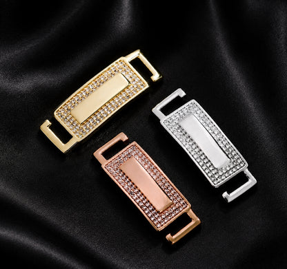 Detailed craftsmanship of ICEDIAMOND PURE FORM sneaker jewelry

